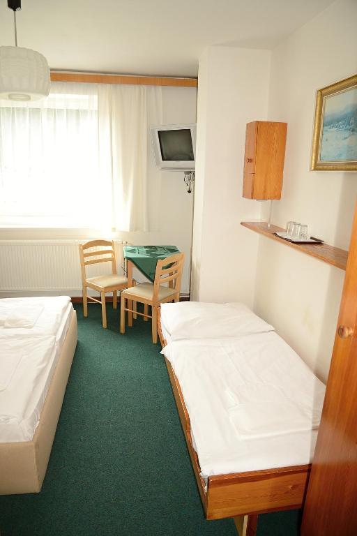 Sporthotel Olympia Stachy Room photo