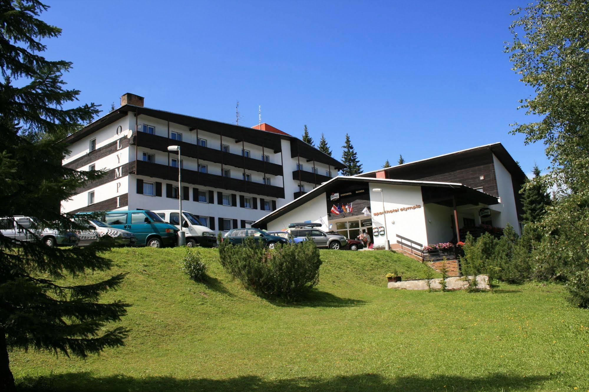 Sporthotel Olympia Stachy Exterior photo